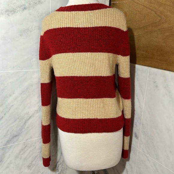 American Eagle Red Beige Striped Button Front Cropped V Neck Cardigan size Small - Picture 15 of 16